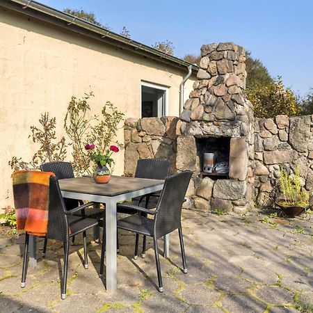 Logi i hus med kunst og have Bed and Breakfast Vestervig Eksteriør billede