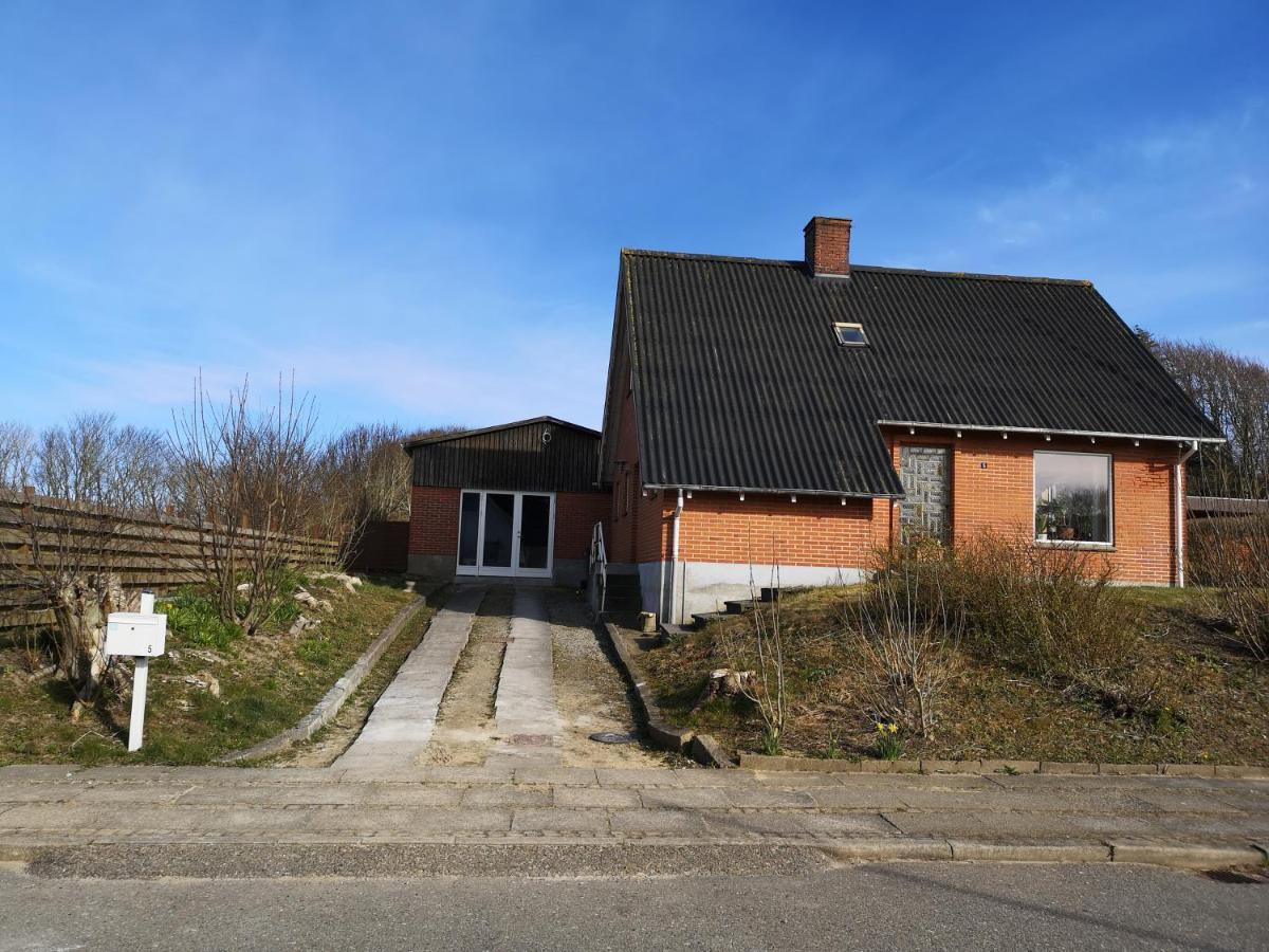 Logi i hus med kunst og have Bed and Breakfast Vestervig Eksteriør billede