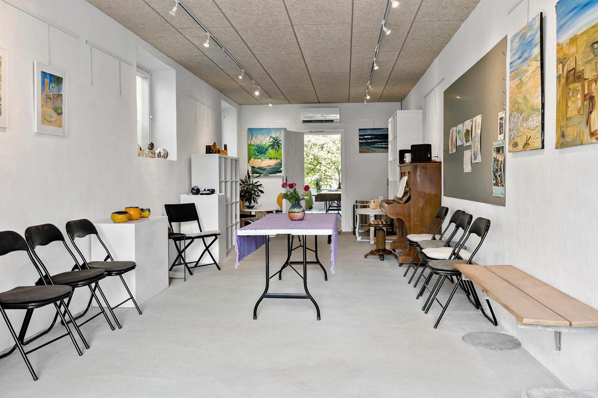 Logi i hus med kunst og have Bed and Breakfast Vestervig Eksteriør billede